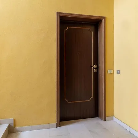 Megaflat Via Italia Libera 아파트